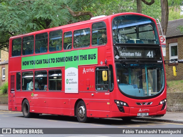 Arriva DW469 na cidade de London, Greater London, Inglaterra, por Fábio Takahashi Tanniguchi. Número da foto: #12447197.
