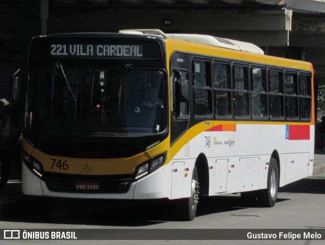 Empresa Metropolitana 746 na cidade de Recife, Pernambuco, Brasil, por Gustavo Felipe Melo. Número da foto: #12445627.