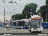 Metra - Sistema Metropolitano de Transporte 7215 na cidade de São Paulo, São Paulo, Brasil, por Eronildo Assunção. Número da foto: #12447441.