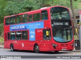 Arriva DW466 na cidade de London, Greater London, Inglaterra, por Fábio Takahashi Tanniguchi. Número da foto: #12447204.