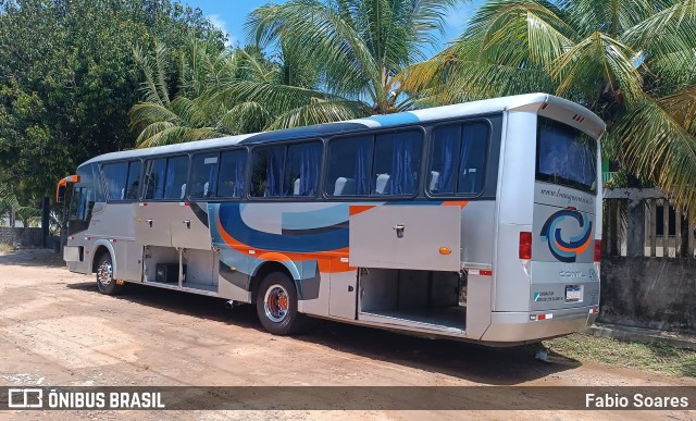 Ônibus Particulares 450 na cidade de Salinópolis, Pará, Brasil, por Fabio Soares. Número da foto: #12379250.
