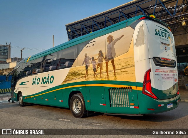 Sajotur - São João Turismo Jundiaí 205 na cidade de Santos, São Paulo, Brasil, por Guilherme Silva. Número da foto: #12379868.