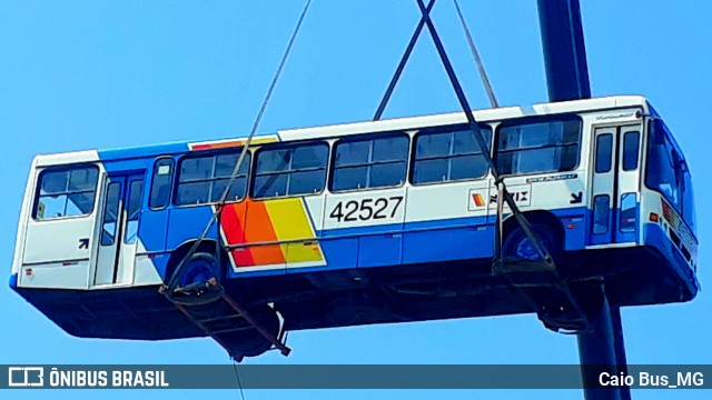 Novix Bus 42527 na cidade de Duque de Caxias, Rio de Janeiro, Brasil, por Caio Bus_MG. Número da foto: #12380662.