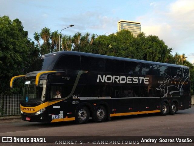 Expresso Nordeste 5520 na cidade de Curitiba, Paraná, Brasil, por Andrey  Soares Vassão. Número da foto: #12380651.