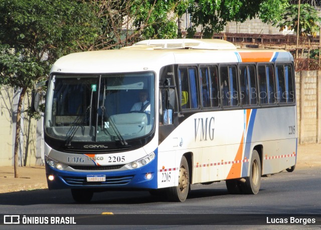 VMG - Viação Minas Gerais 2205 na cidade de Araxá, Minas Gerais, Brasil, por Lucas Borges . Número da foto: #12448262.