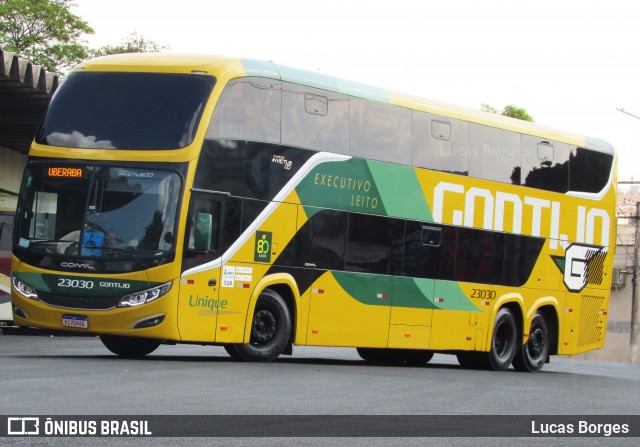 Empresa Gontijo de Transportes 23030 na cidade de Araxá, Minas Gerais, Brasil, por Lucas Borges . Número da foto: #12448266.