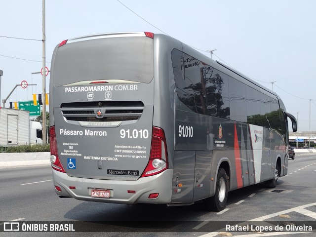 Empresa de Ônibus Pássaro Marron 91.010 na cidade de São Paulo, São Paulo, Brasil, por Rafael Lopes de Oliveira. Número da foto: #12449338.