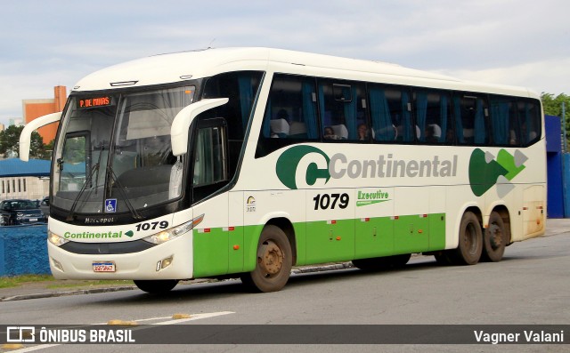 Viação Continental de Transportes 1079 na cidade de São Paulo, São Paulo, Brasil, por Vagner Valani. Número da foto: #12383294.