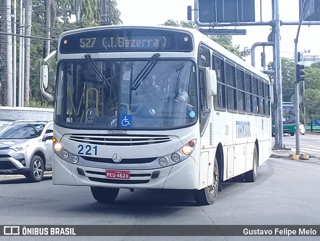 Transcol - Transportes Coletivos Ltda. 221 na cidade de Recife, Pernambuco, Brasil, por Gustavo Felipe Melo. Número da foto: #12381287.