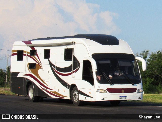 Motorhomes 6662 na cidade de Eldorado do Sul, Rio Grande do Sul, Brasil, por Shayan Lee. Número da foto: #12383691.