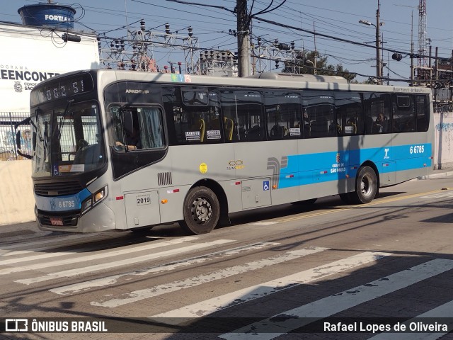 Transwolff Transportes e Turismo 6 6785 na cidade de São Paulo, São Paulo, Brasil, por Rafael Lopes de Oliveira. Número da foto: #12384591.