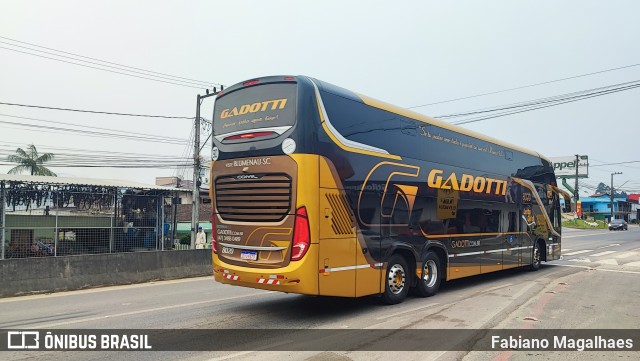 Auto Viação Gadotti 8020 na cidade de Itajaí, Santa Catarina, Brasil, por Fabiano Magalhaes. Número da foto: #12391063.