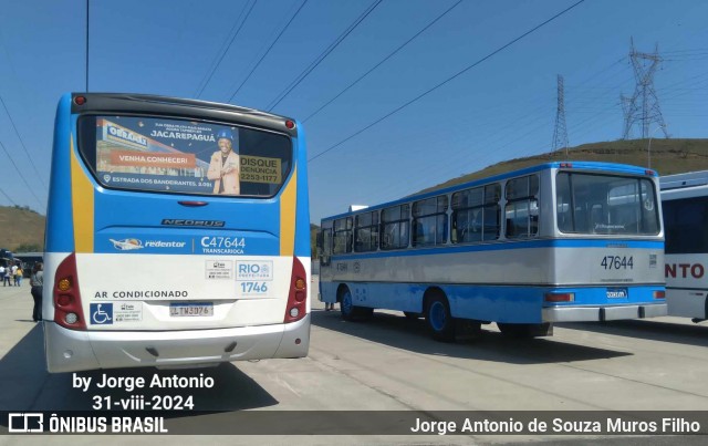 Viação Redentor C47644 na cidade de Duque de Caxias, Rio de Janeiro, Brasil, por Jorge Antonio de Souza Muros Filho. Número da foto: #12390341.