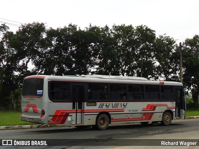 Viação Resendense RJ 192.007 na cidade de Itatiaia, Rio de Janeiro, Brasil, por Richard Wagner. Número da foto: #12393387.