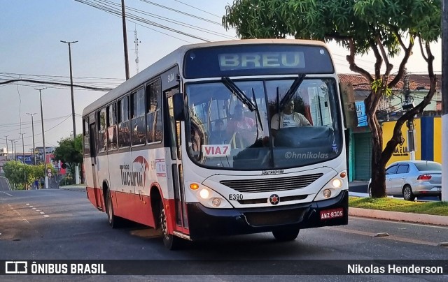 Viação Tucuruí E390 na cidade de Tucuruí, Pará, Brasil, por Nikolas Henderson. Número da foto: #12392664.