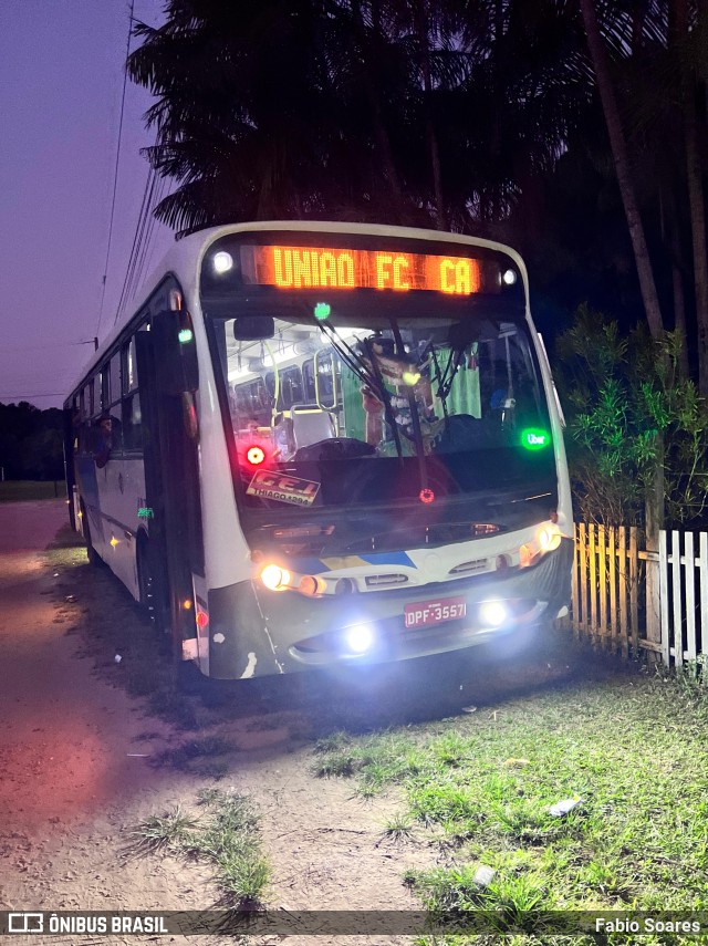 Ônibus Particulares 487 na cidade de Bragança, Pará, Brasil, por Fabio Soares. Número da foto: #12393642.
