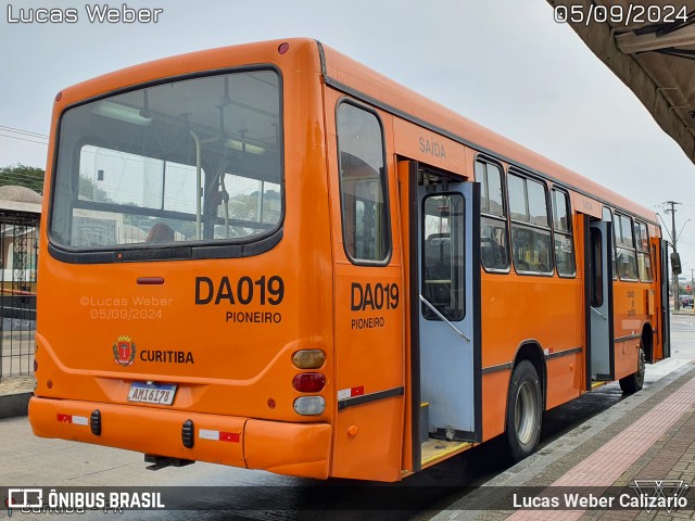 Cristo Rei > CCD Transporte Coletivo > SPE Via Mobilidade S/A DA019 na cidade de Curitiba, Paraná, Brasil, por Lucas Weber Calizario. Número da foto: #12391794.