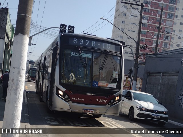 Viação Metrópole Paulista - Zona Sul 7 3617 na cidade de São Paulo, São Paulo, Brasil, por Rafael Lopes de Oliveira. Número da foto: #12391967.