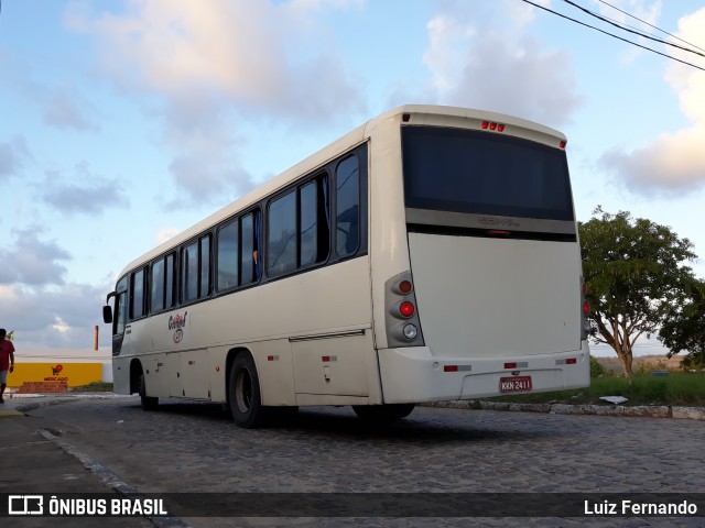 Cootrapef 2411 na cidade de Barreiros, Pernambuco, Brasil, por Luiz Fernando. Número da foto: #12395984.
